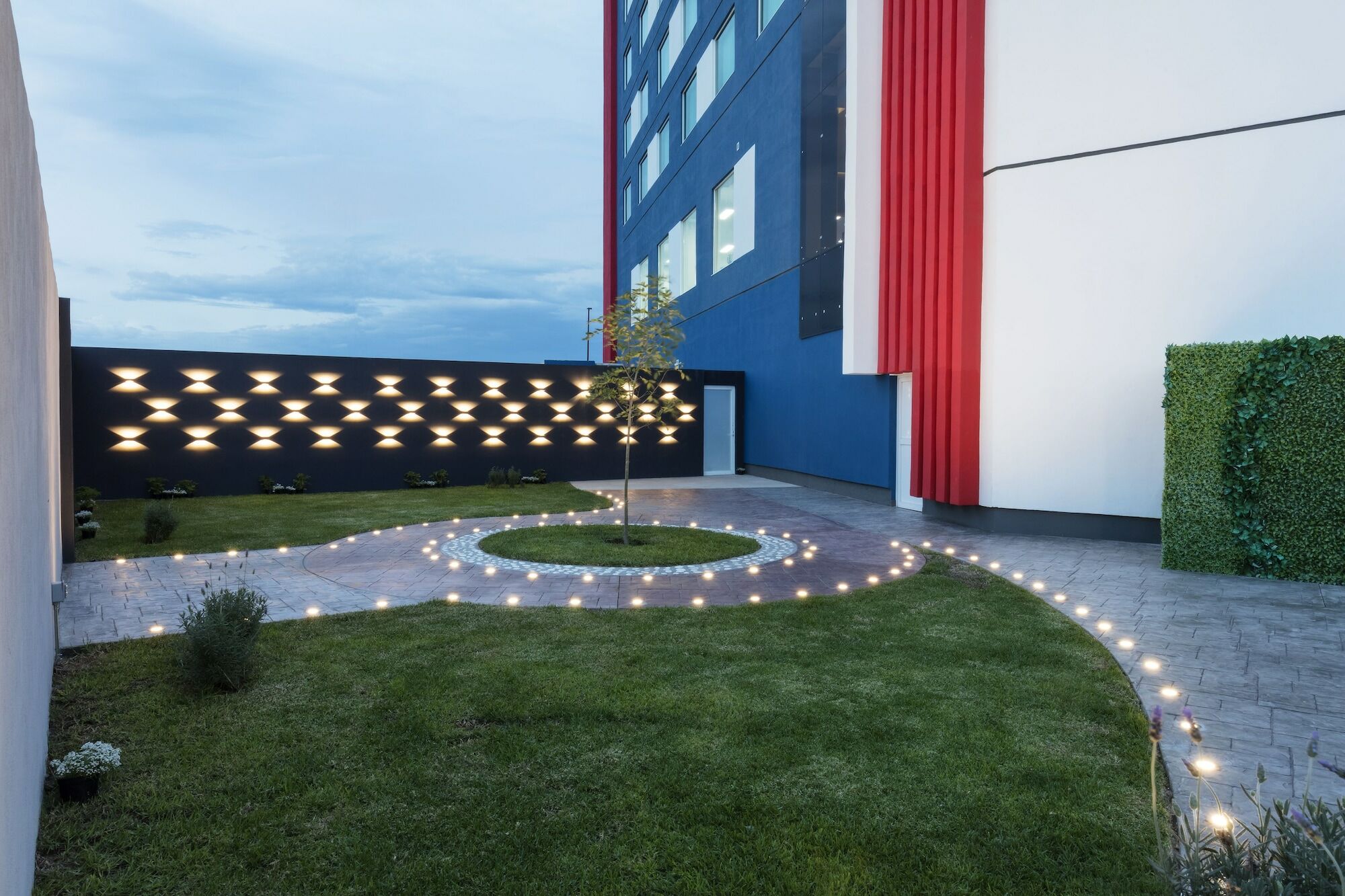 Hilton Garden Inn Salamanca Exteriör bild